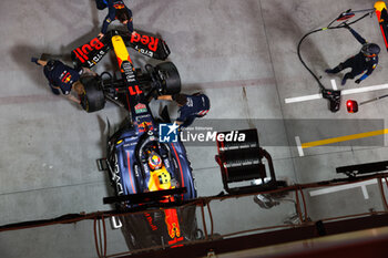 2024-11-22 - 11 PEREZ Sergio (mex), Red Bull Racing RB20, action during the Formula 1 Heineken Silver Las Vegas Grand Prix 2024, 22th round of the 2024 Formula One World Championship from November 21 to 23, 2024 on the Las Vegas Strip Circuit, in Las Vegas, United States of America - F1 - LAS VEGAS GRAND PRIX 2024 - FORMULA 1 - MOTORS