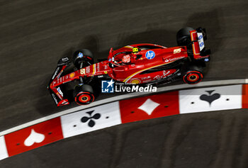 2024-11-22 - 55 SAINZ Carlos (spa), Scuderia Ferrari SF-24, action during the Formula 1 Heineken Silver Las Vegas Grand Prix 2024, 22th round of the 2024 Formula One World Championship from November 21 to 23, 2024 on the Las Vegas Strip Circuit, in Las Vegas, United States of America - F1 - LAS VEGAS GRAND PRIX 2024 - FORMULA 1 - MOTORS