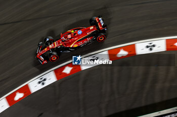 2024-11-22 - 55 SAINZ Carlos (spa), Scuderia Ferrari SF-24, action during the Formula 1 Heineken Silver Las Vegas Grand Prix 2024, 22th round of the 2024 Formula One World Championship from November 21 to 23, 2024 on the Las Vegas Strip Circuit, in Las Vegas, United States of America - F1 - LAS VEGAS GRAND PRIX 2024 - FORMULA 1 - MOTORS