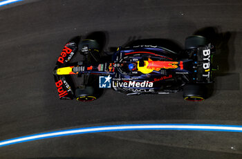 2024-11-22 - 01 VERSTAPPEN Max (nld), Red Bull Racing RB20, action during the Formula 1 Heineken Silver Las Vegas Grand Prix 2024, 22th round of the 2024 Formula One World Championship from November 21 to 23, 2024 on the Las Vegas Strip Circuit, in Las Vegas, United States of America - F1 - LAS VEGAS GRAND PRIX 2024 - FORMULA 1 - MOTORS