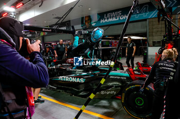 2024-11-22 - RUSSELL George (gbr), Mercedes AMG F1 Team W15, portrait during the Formula 1 Heineken Silver Las Vegas Grand Prix 2024, 22th round of the 2024 Formula One World Championship from November 21 to 23, 2024 on the Las Vegas Strip Circuit, in Las Vegas, United States of America - F1 - LAS VEGAS GRAND PRIX 2024 - FORMULA 1 - MOTORS