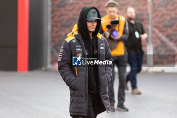 2024-11-23 - NORRIS Lando (gbr), McLaren F1 Team MCL38, portrait during the Formula 1 Heineken Silver Las Vegas Grand Prix 2024, 22th round of the 2024 Formula One World Championship from November 21 to 23, 2024 on the Las Vegas Strip Circuit, in Las Vegas, United States of America - F1 - LAS VEGAS GRAND PRIX 2024 - FORMULA 1 - MOTORS