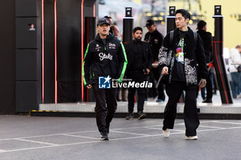 2024-11-23 - ZHOU Guanyu (chi), Stake F1 Team Kick Sauber C44, portrait during the Formula 1 Heineken Silver Las Vegas Grand Prix 2024, 22th round of the 2024 Formula One World Championship from November 21 to 23, 2024 on the Las Vegas Strip Circuit, in Las Vegas, United States of America - F1 - LAS VEGAS GRAND PRIX 2024 - FORMULA 1 - MOTORS