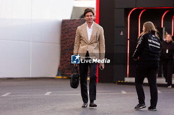 2024-11-23 - WOLFF Toto (aut), Team Principal & CEO of Mercedes AMG F1 Team, portrait during the Formula 1 Heineken Silver Las Vegas Grand Prix 2024, 22th round of the 2024 Formula One World Championship from November 21 to 23, 2024 on the Las Vegas Strip Circuit, in Las Vegas, United States of America - F1 - LAS VEGAS GRAND PRIX 2024 - FORMULA 1 - MOTORS