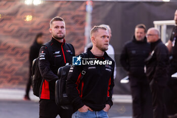 2024-11-23 - MAGNUSSEN Kevin (den), Haas F1 Team VF-24 Ferrari, portrait during the Formula 1 Heineken Silver Las Vegas Grand Prix 2024, 22th round of the 2024 Formula One World Championship from November 21 to 23, 2024 on the Las Vegas Strip Circuit, in Las Vegas, United States of America - F1 - LAS VEGAS GRAND PRIX 2024 - FORMULA 1 - MOTORS