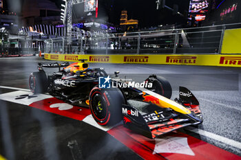 2024-11-23 - 01 VERSTAPPEN Max (nld), Red Bull Racing RB20, action during the Formula 1 Heineken Silver Las Vegas Grand Prix 2024, 22th round of the 2024 Formula One World Championship from November 21 to 23, 2024 on the Las Vegas Strip Circuit, in Las Vegas, United States of America - F1 - LAS VEGAS GRAND PRIX 2024 - FORMULA 1 - MOTORS