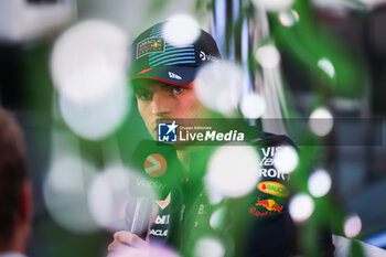 2024-11-23 - VERSTAPPEN Max (ned), Red Bull Racing RB20, portrait during the Formula 1 Heineken Silver Las Vegas Grand Prix 2024, 22th round of the 2024 Formula One World Championship from November 21 to 23, 2024 on the Las Vegas Strip Circuit, in Las Vegas, United States of America - F1 - LAS VEGAS GRAND PRIX 2024 - FORMULA 1 - MOTORS