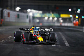 2024-11-23 - 01 VERSTAPPEN Max (nld), Red Bull Racing RB20, action during the Formula 1 Heineken Silver Las Vegas Grand Prix 2024, 22th round of the 2024 Formula One World Championship from November 21 to 23, 2024 on the Las Vegas Strip Circuit, in Las Vegas, United States of America - F1 - LAS VEGAS GRAND PRIX 2024 - FORMULA 1 - MOTORS