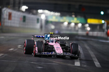 2024-11-23 - 10 GASLY Pierre (fra), Alpine F1 Team A524, action during the Formula 1 Heineken Silver Las Vegas Grand Prix 2024, 22th round of the 2024 Formula One World Championship from November 21 to 23, 2024 on the Las Vegas Strip Circuit, in Las Vegas, United States of America - F1 - LAS VEGAS GRAND PRIX 2024 - FORMULA 1 - MOTORS