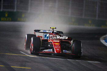 2024-11-23 - 55 SAINZ Carlos (spa), Scuderia Ferrari SF-24, action during the Formula 1 Heineken Silver Las Vegas Grand Prix 2024, 22th round of the 2024 Formula One World Championship from November 21 to 23, 2024 on the Las Vegas Strip Circuit, in Las Vegas, United States of America - F1 - LAS VEGAS GRAND PRIX 2024 - FORMULA 1 - MOTORS