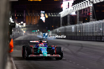 2024-11-23 - 30 LAWSON Liam (nzl), Visa Cash App RB F1 Team VCARB 01, action during the Formula 1 Heineken Silver Las Vegas Grand Prix 2024, 22th round of the 2024 Formula One World Championship from November 21 to 23, 2024 on the Las Vegas Strip Circuit, in Las Vegas, United States of America - F1 - LAS VEGAS GRAND PRIX 2024 - FORMULA 1 - MOTORS