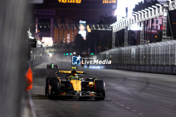 2024-11-23 - 04 NORRIS Lando (gbr), McLaren F1 Team MCL38, action during the Formula 1 Heineken Silver Las Vegas Grand Prix 2024, 22th round of the 2024 Formula One World Championship from November 21 to 23, 2024 on the Las Vegas Strip Circuit, in Las Vegas, United States of America - F1 - LAS VEGAS GRAND PRIX 2024 - FORMULA 1 - MOTORS