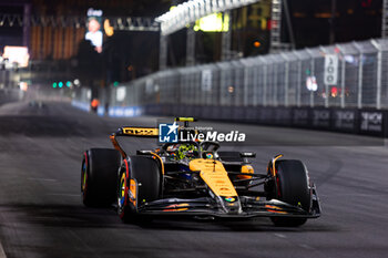 2024-11-23 - 04 NORRIS Lando (gbr), McLaren F1 Team MCL38, action during the Formula 1 Heineken Silver Las Vegas Grand Prix 2024, 22th round of the 2024 Formula One World Championship from November 21 to 23, 2024 on the Las Vegas Strip Circuit, in Las Vegas, United States of America - F1 - LAS VEGAS GRAND PRIX 2024 - FORMULA 1 - MOTORS