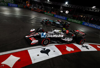 2024-11-23 - 27 HULKENBERG Nico (ger), Haas F1 Team VF-24 Ferrari, 44 HAMILTON Lewis (gbr), Mercedes AMG F1 Team W15, action during the Formula 1 Heineken Silver Las Vegas Grand Prix 2024, 22th round of the 2024 Formula One World Championship from November 21 to 23, 2024 on the Las Vegas Strip Circuit, in Las Vegas, United States of America - F1 - LAS VEGAS GRAND PRIX 2024 - FORMULA 1 - MOTORS