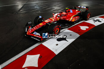 2024-11-23 - 55 SAINZ Carlos (spa), Scuderia Ferrari SF-24, action during the Formula 1 Heineken Silver Las Vegas Grand Prix 2024, 22th round of the 2024 Formula One World Championship from November 21 to 23, 2024 on the Las Vegas Strip Circuit, in Las Vegas, United States of America - F1 - LAS VEGAS GRAND PRIX 2024 - FORMULA 1 - MOTORS