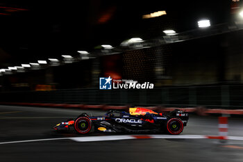 2024-11-23 - 01 VERSTAPPEN Max (nld), Red Bull Racing RB20, action during the Formula 1 Heineken Silver Las Vegas Grand Prix 2024, 22th round of the 2024 Formula One World Championship from November 21 to 23, 2024 on the Las Vegas Strip Circuit, in Las Vegas, United States of America - F1 - LAS VEGAS GRAND PRIX 2024 - FORMULA 1 - MOTORS