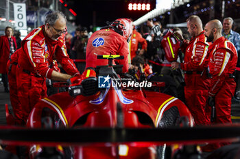 2024-11-24 - SAINZ Carlos (spa), Scuderia Ferrari SF-24, portrait during the Formula 1 Heineken Silver Las Vegas Grand Prix 2024, 22th round of the 2024 Formula One World Championship from November 21 to 23, 2024 on the Las Vegas Strip Circuit, in Las Vegas, United States of America - F1 - LAS VEGAS GRAND PRIX 2024 - FORMULA 1 - MOTORS