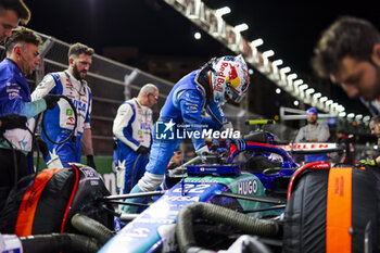 2024-11-24 - TSUNODA Yuki (jap), Visa Cash App RB F1 Team VCARB 01, portrait during the Formula 1 Heineken Silver Las Vegas Grand Prix 2024, 22th round of the 2024 Formula One World Championship from November 21 to 23, 2024 on the Las Vegas Strip Circuit, in Las Vegas, United States of America - F1 - LAS VEGAS GRAND PRIX 2024 - FORMULA 1 - MOTORS