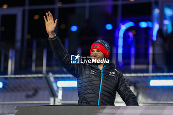 2024-11-24 - OCON Esteban (fra), Alpine F1 Team A524, portrait drivers parade during the Formula 1 Heineken Silver Las Vegas Grand Prix 2024, 22th round of the 2024 Formula One World Championship from November 21 to 23, 2024 on the Las Vegas Strip Circuit, in Las Vegas, United States of America - F1 - LAS VEGAS GRAND PRIX 2024 - FORMULA 1 - MOTORS