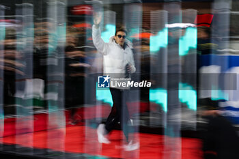 2024-11-24 - RUSSELL George (gbr), Mercedes AMG F1 Team W15, portrait during the Formula 1 Heineken Silver Las Vegas Grand Prix 2024, 22th round of the 2024 Formula One World Championship from November 21 to 23, 2024 on the Las Vegas Strip Circuit, in Las Vegas, United States of America - F1 - LAS VEGAS GRAND PRIX 2024 - FORMULA 1 - MOTORS