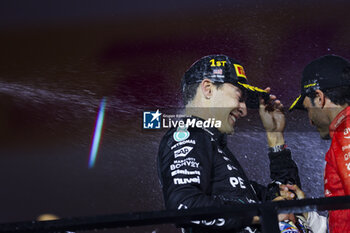 2024-11-24 - RUSSELL George (gbr), Mercedes AMG F1 Team W15, portrait during the Formula 1 Heineken Silver Las Vegas Grand Prix 2024, 22th round of the 2024 Formula One World Championship from November 21 to 23, 2024 on the Las Vegas Strip Circuit, in Las Vegas, United States of America - F1 - LAS VEGAS GRAND PRIX 2024 - FORMULA 1 - MOTORS