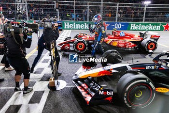 2024-11-24 - VERSTAPPEN Max (ned), Red Bull Racing RB20, portrait portrait celebrating his 4th title during the Formula 1 Heineken Silver Las Vegas Grand Prix 2024, 22th round of the 2024 Formula One World Championship from November 21 to 23, 2024 on the Las Vegas Strip Circuit, in Las Vegas, United States of America - F1 - LAS VEGAS GRAND PRIX 2024 - FORMULA 1 - MOTORS