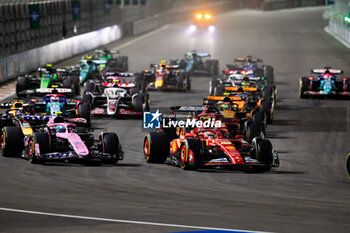 2024-11-24 - Start 55 SAINZ Carlos (spa), Scuderia Ferrari SF-24, action 63 RUSSELL George (gbr), Mercedes AMG F1 Team W15, action 10 GASLY Pierre (fra), Alpine F1 Team A524, action during the Formula 1 Heineken Silver Las Vegas Grand Prix 2024, 22th round of the 2024 Formula One World Championship from November 21 to 23, 2024 on the Las Vegas Strip Circuit, in Las Vegas, United States of America - F1 - LAS VEGAS GRAND PRIX 2024 - FORMULA 1 - MOTORS