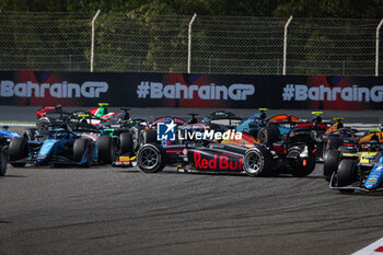 2024-03-02 - 20 HADJAR Isack (fra), Campos Racing, Dallara F2 2024, action crash, accident, during the 1st round of the 2024 FIA Formula 2 Championship from February 29 to March 2, 2023 on the Bahrain International Circuit, in Sakhir, Bahrain - AUTO - FORMULA 2 2024 - BAHRAIN - FORMULA 2 - MOTORS