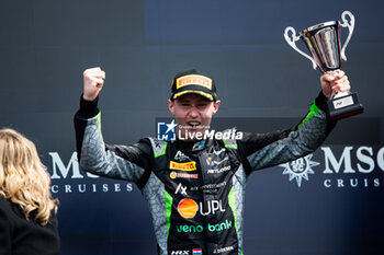 2024-05-19 - DURKSEN Joshua (pry), PHM AIX Racing, Dallara F2 2024, portrait podium during the 4th round of the 2024 FIA Formula 2 Championship from May 17 to 19, 2024 on the Autodromo Enzo e Dino Ferrari, in Imola, Italy - AUTO - FORMULA 2 2024 - IMOLA - FORMULA 2 - MOTORS