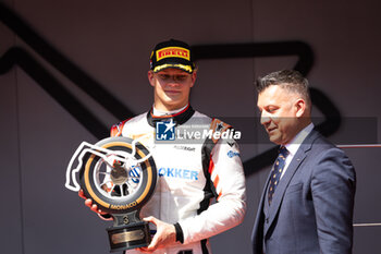 2024-05-26 - ARON Paul (est), Hitech Pulse-Eigt, Dallara F2 2024, portrait, podium during the 5th round of the 2024 FIA Formula 2 Championship from May 23 to 26, 2024 on the Circuit de Monaco, in Monaco - AUTO - FORMULA 2 2024 - MONACO - FORMULA 2 - MOTORS