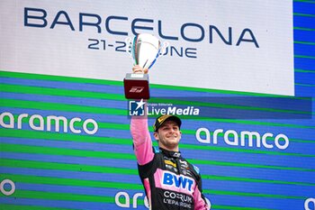 2024-06-22 - MARTINS Victor (fra), ART Grand Prix, Dallara F2 2024, portrait, podium during the 6th round of the 2024 FIA Formula 2 Championship from June 21 to 23, 2024 on the Circuit de Barcelona-Catalunya, in Montmeló, Spain - AUTO - FORMULA 2 2024 - BARCELONA - FORMULA 2 - MOTORS