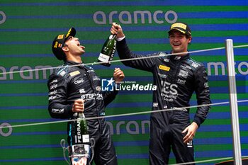 2024-06-23 - CRAWFORD Jak (usa), DAMS Lucas Oil, Dallara F2 2024, and CORREA Juan Manuel (usa), DAMS Lucas Oil, Dallara F2 2024, portrait, podium during the 6th round of the 2024 FIA Formula 2 Championship from June 21 to 23, 2024 on the Circuit de Barcelona-Catalunya, in Montmeló, Spain - AUTO - FORMULA 2 2024 - BARCELONA - FORMULA 2 - MOTORS