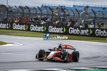 2024-07-05 - 15 VILLAGOMEZ Rafael (mex), Van Amersfoort Racing, Dallara F2 2024, action during the 8th round of the 2024 FIA Formula 2 Championship from July 5 to 7, 2024 on the Silverstone Circuit, in Silverstone, United Kingdom - AUTO - FORMULA 2 2024 - SILVERSTONE - FORMULA 2 - MOTORS