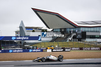 2024-07-05 - 17 ARON Paul (est), Hitech Pulse-Eigt, Dallara F2 2024, action during the 8th round of the 2024 FIA Formula 2 Championship from July 5 to 7, 2024 on the Silverstone Circuit, in Silverstone, United Kingdom - AUTO - FORMULA 2 2024 - SILVERSTONE - FORMULA 2 - MOTORS