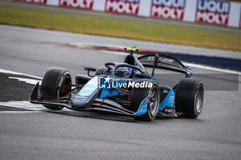 2024-07-05 - 08 CORREA Juan Manuel (usa), DAMS Lucas Oil, Dallara F2 2024, action during the 8th round of the 2024 FIA Formula 2 Championship from July 5 to 7, 2024 on the Silverstone Circuit, in Silverstone, United Kingdom - AUTO - FORMULA 2 2024 - SILVERSTONE - FORMULA 2 - MOTORS