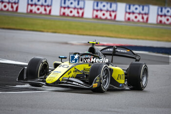 2024-07-05 - 10 BORTOLETO Gabriel (bra), Invicta Racing, Dallara F2 2024, action during the 8th round of the 2024 FIA Formula 2 Championship from July 5 to 7, 2024 on the Silverstone Circuit, in Silverstone, United Kingdom - AUTO - FORMULA 2 2024 - SILVERSTONE - FORMULA 2 - MOTORS