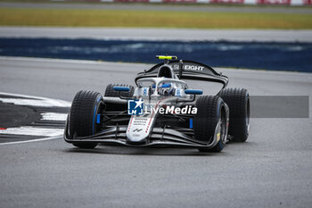 2024-07-05 - 17 ARON Paul (est), Hitech Pulse-Eigt, Dallara F2 2024, action during the 8th round of the 2024 FIA Formula 2 Championship from July 5 to 7, 2024 on the Silverstone Circuit, in Silverstone, United Kingdom - AUTO - FORMULA 2 2024 - SILVERSTONE - FORMULA 2 - MOTORS