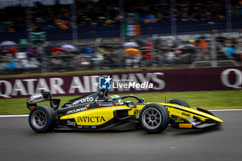 2024-07-06 - 15 VILLAGOMEZ Rafael (mex), Van Amersfoort Racing, Dallara F2 2024, action during the 8th round of the 2024 FIA Formula 2 Championship from July 5 to 7, 2024 on the Silverstone Circuit, in Silverstone, United Kingdom - AUTO - FORMULA 2 2024 - SILVERSTONE - FORMULA 2 - MOTORS