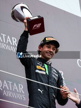 2024-07-06 - ANTONELLI Andrea Kimi (ita), Prema Racing, Dallara F2 2024, portrait celebration during the 8th round of the 2024 FIA Formula 2 Championship from July 5 to 7, 2024 on the Silverstone Circuit, in Silverstone, United Kingdom - AUTO - FORMULA 2 2024 - SILVERSTONE - FORMULA 2 - MOTORS