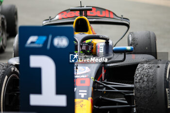 2024-07-07 - HADJAR Isack (fra), Campos Racing, Dallara F2 2024, portrait celebration victory during the 8th round of the 2024 FIA Formula 2 Championship from July 5 to 7, 2024 on the Silverstone Circuit, in Silverstone, United Kingdom - AUTO - FORMULA 2 2024 - SILVERSTONE - FORMULA 2 - MOTORS