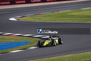 2024-07-07 - 09 MAINI Kush (ind), Invicta Racing, Dallara F2 2024, action during the 8th round of the 2024 FIA Formula 2 Championship from July 5 to 7, 2024 on the Silverstone Circuit, in Silverstone, United Kingdom - AUTO - FORMULA 2 2024 - SILVERSTONE - FORMULA 2 - MOTORS