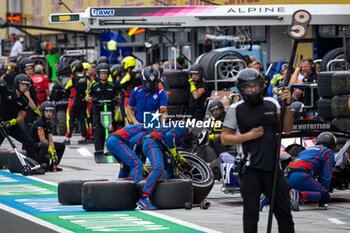 2024-07-21 - 22 VERSCHOOR Richard (nld), Trident, Dallara F2 2024, action during the 9th round of the 2024 FIA Formula 2 Championship from July 19 to 21, 2024 on the Hungaroring, in Mogyorod, Hungary - AUTO - FORMULA 2 2024 - HUNGARORING - FORMULA 2 - MOTORS