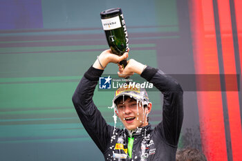 2024-07-21 - ANTONELLI Andrea Kimi (ita), Prema Racing, Dallara F2 2024, portrait, podium during the 9th round of the 2024 FIA Formula 2 Championship from July 19 to 21, 2024 on the Hungaroring, in Mogyorod, Hungary - AUTO - FORMULA 2 2024 - HUNGARORING - FORMULA 2 - MOTORS