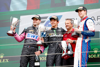 2024-07-21 - ANTONELLI Andrea Kimi (ita), Prema Racing, Dallara F2 2024, MARTINS Victor (fra), ART Grand Prix, Dallara F2 2024, VERSCHOOR Richard (nld), Trident, Dallara F2 2024, portrait, podium during the 9th round of the 2024 FIA Formula 2 Championship from July 19 to 21, 2024 on the Hungaroring, in Mogyorod, Hungary - AUTO - FORMULA 2 2024 - HUNGARORING - FORMULA 2 - MOTORS