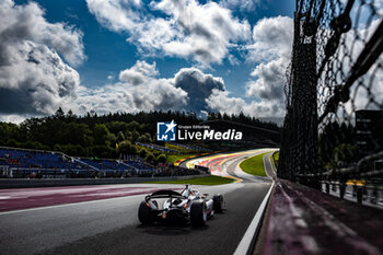 2024-07-26 - CORDEEL Amaury (bel), Hitech Pulse-Eight, Dallara F2 2024, portrait during the 10th round of the 2024 FIA Formula 2 Championship from July 26 to 28, 2024 on the Circuit de Spa-Francorchamps, in Stavelot, Belgium - AUTO - FORMULA 2 2024 - SPA-FRANCORCHAMPS - FORMULA 2 - MOTORS