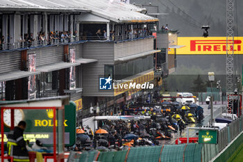 2024-07-27 - pitlane, illustration during the 10th round of the 2024 FIA Formula 2 Championship from July 26 to 28, 2024 on the Circuit de Spa-Francorchamps, in Stavelot, Belgium - AUTO - FORMULA 2 2024 - SPA-FRANCORCHAMPS - FORMULA 2 - MOTORS