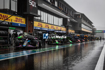 2024-07-27 - 01 MARTINS Victor (fra), ART Grand Prix, Dallara F2 2024, 24 DURKSEN Joshua (pry), PHM AIX Racing, Dallara F2 2024, pitlane, during the 10th round of the 2024 FIA Formula 2 Championship from July 26 to 28, 2024 on the Circuit de Spa-Francorchamps, in Stavelot, Belgium - AUTO - FORMULA 2 2024 - SPA-FRANCORCHAMPS - FORMULA 2 - MOTORS