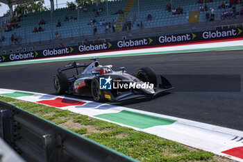 2024-08-30 - 16 CORDEEL Amaury (bel), Hitech Pulse-Eight, Dallara F2 2024, action during the 11th round of the 2024 FIA Formula 2 Championship from August 30 to September 1, 2024 on the Autodromo Nazionale Monza, in Monza, Italy - AUTO - FORMULA 2 2024 - MONZA - FORMULA 2 - MOTORS