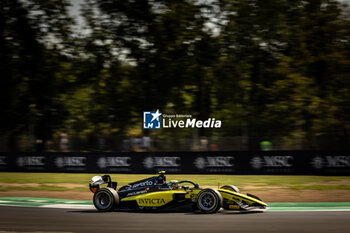 2024-08-30 - 10 BORTOLETO Gabriel (bra), Invicta Racing, Dallara F2 2024, action during the 11th round of the 2024 FIA Formula 2 Championship from August 30 to September 1, 2024 on the Autodromo Nazionale Monza, in Monza, Italy - AUTO - FORMULA 2 2024 - MONZA - FORMULA 2 - MOTORS