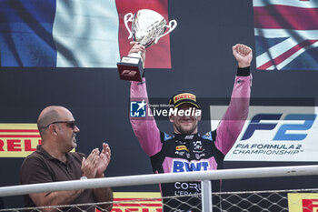 2024-08-31 - MARTINS Victor (fra), ART Grand Prix, Dallara F2 2024, portrait podium during the 11th round of the 2024 FIA Formula 2 Championship from August 30 to September 1, 2024 on the Autodromo Nazionale Monza, in Monza, Italy - AUTO - FORMULA 2 2024 - MONZA - FORMULA 2 - MOTORS